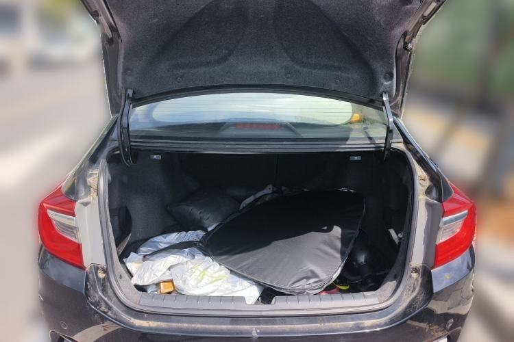 Used Honda Crider 2017 1.8L CVT Comfort Special Edition Trunk
