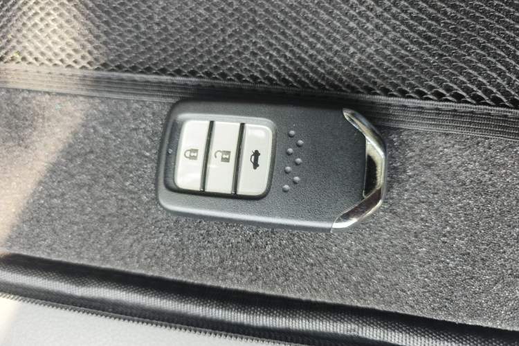 Used Honda Crider 2017 1.8L CVT Comfort Special Edition Vehicle Key