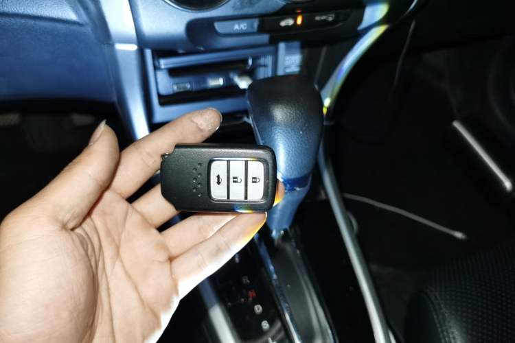 Used Honda Crider 2017 1.8L CVT Luxury Special Edition Vehicle Key