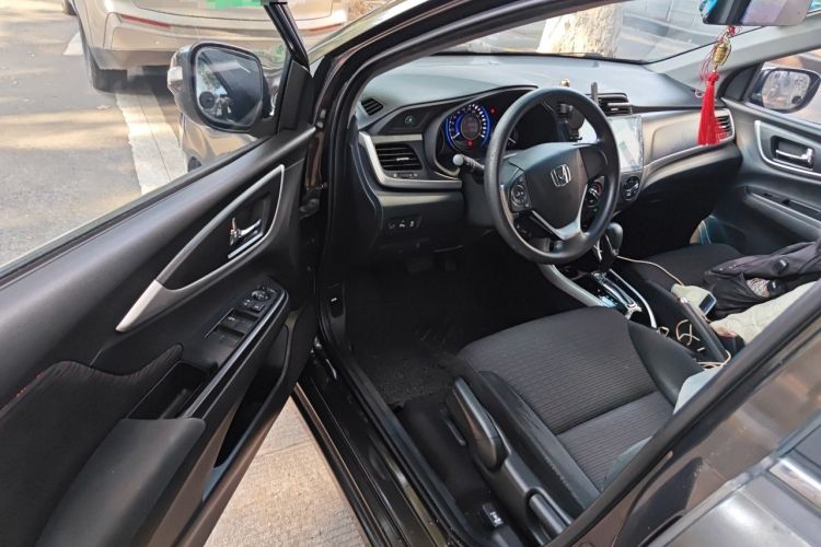 Used Honda Crider 2017 1.8L CVT Luxury Special Edition Driver Seat