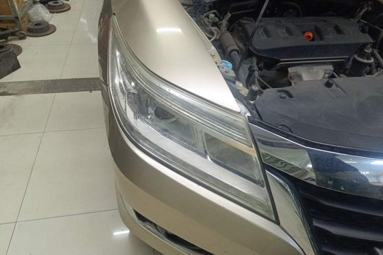 Used Honda Crider 2017 1.8L CVT Luxury Special Edition Right Front Headlight