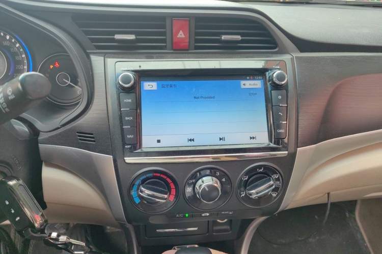 Used Honda Crider 2017 1.8L CVT Comfort Special Edition Audio And AC Panel