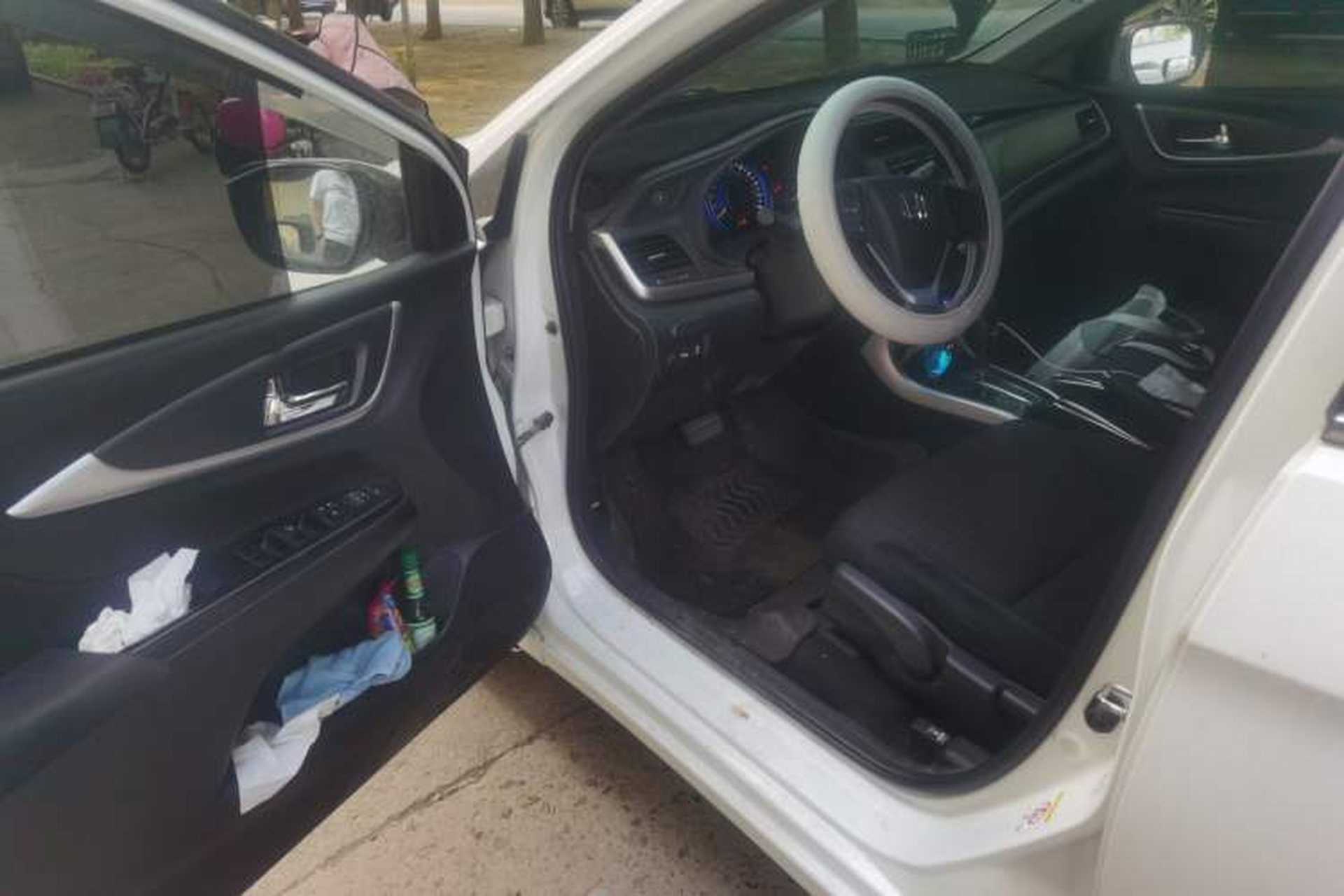 Used Honda Crider 2017 1.8L CVT Luxury Special Edition Driver Seat