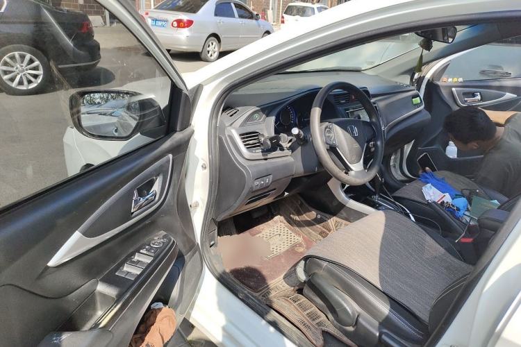 Used Honda Crider 2017 1.8L CVT Luxury Special Edition Driver Seat