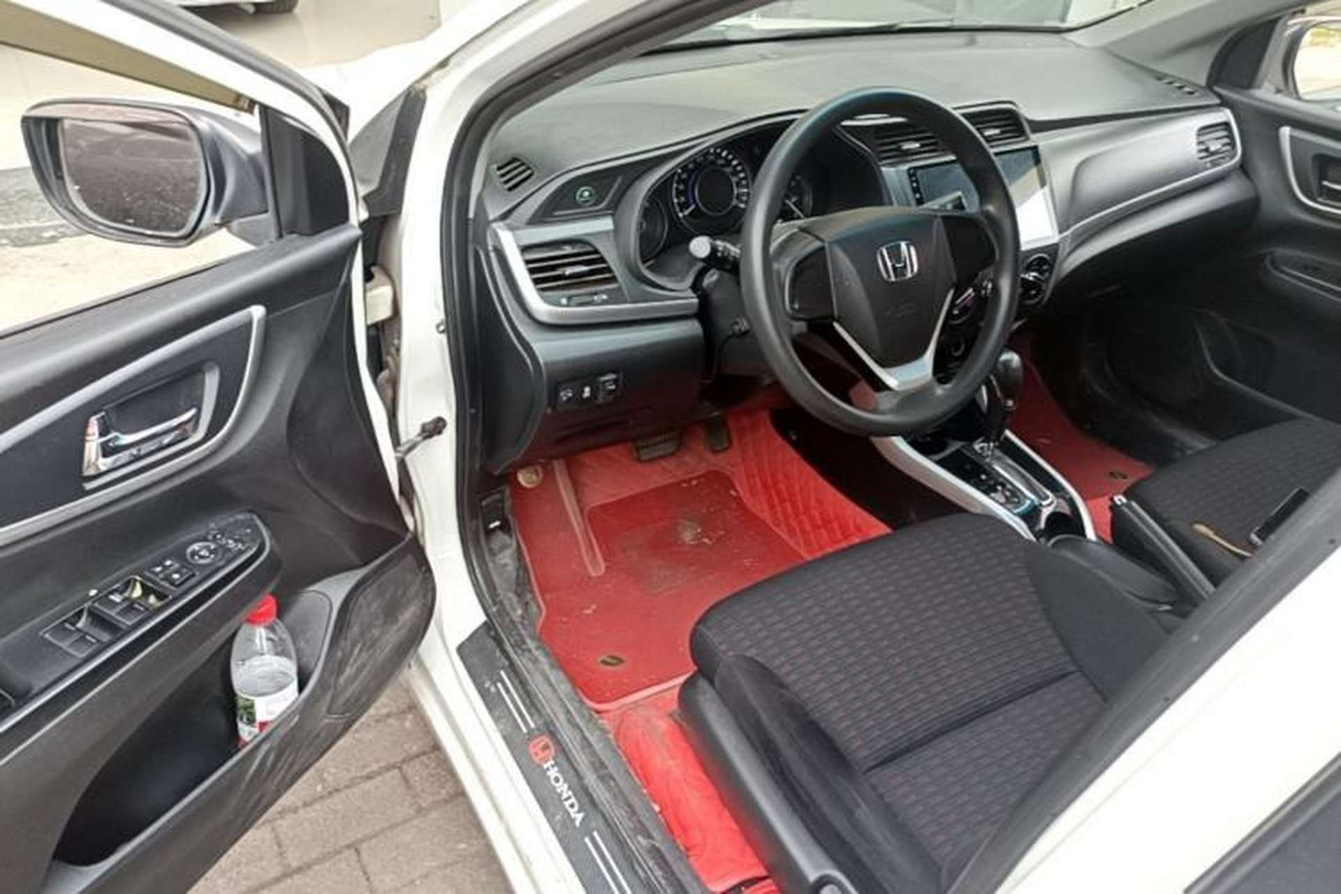 Used Honda Crider 2017 1.8L CVT Comfort Special Edition Driver Seat