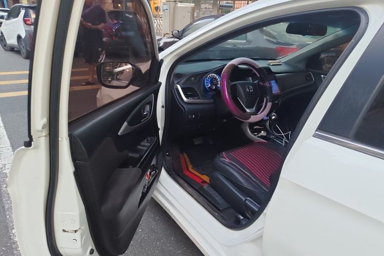 Used Honda Crider 2017 1.8L CVT Comfort Special Edition Driver Seat