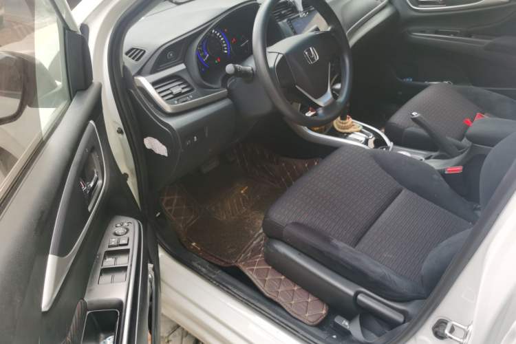 Used Honda Crider 2017 1.8L CVT Comfort Special Edition Driver Seat