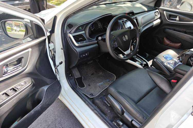 Used Honda Crider 2017 1.8L CVT Luxury Special Edition Driver Seat