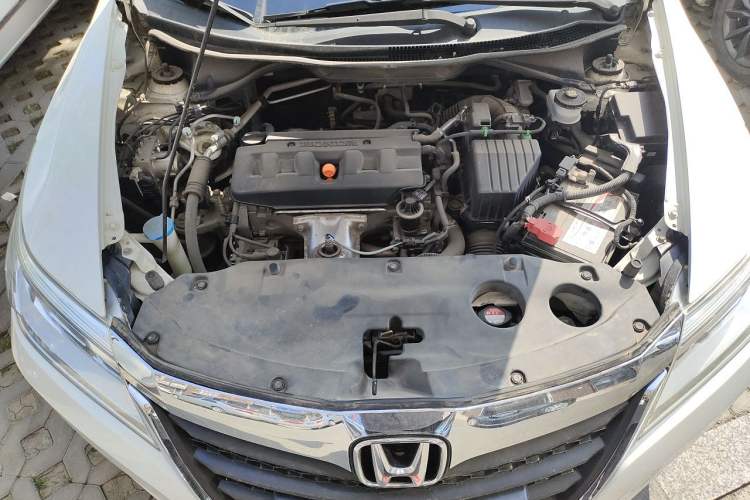 Used Honda Crider 2017 1.8L CVT Luxury Special Edition Engine Bay