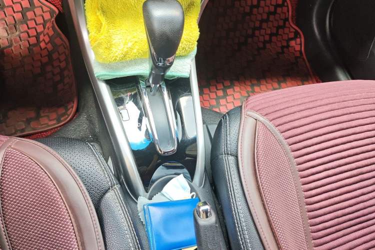 Used Honda Crider 2017 1.8L CVT Comfort Special Edition Gear Lever