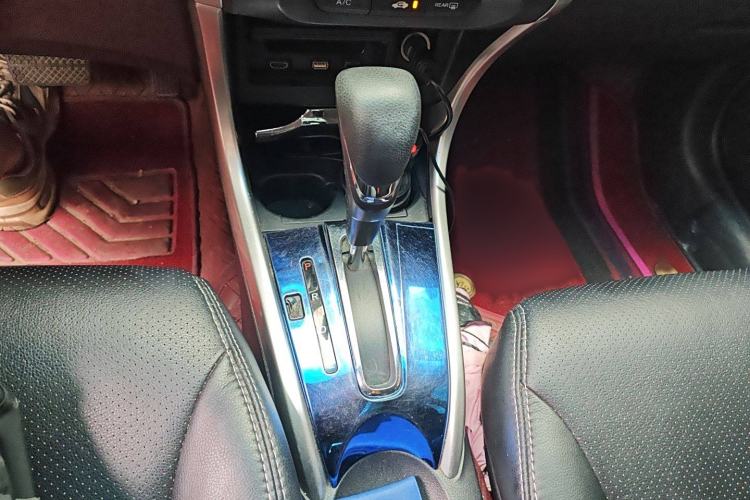 Used Honda Crider 2017 1.8L CVT Luxury Special Edition Gear Lever
