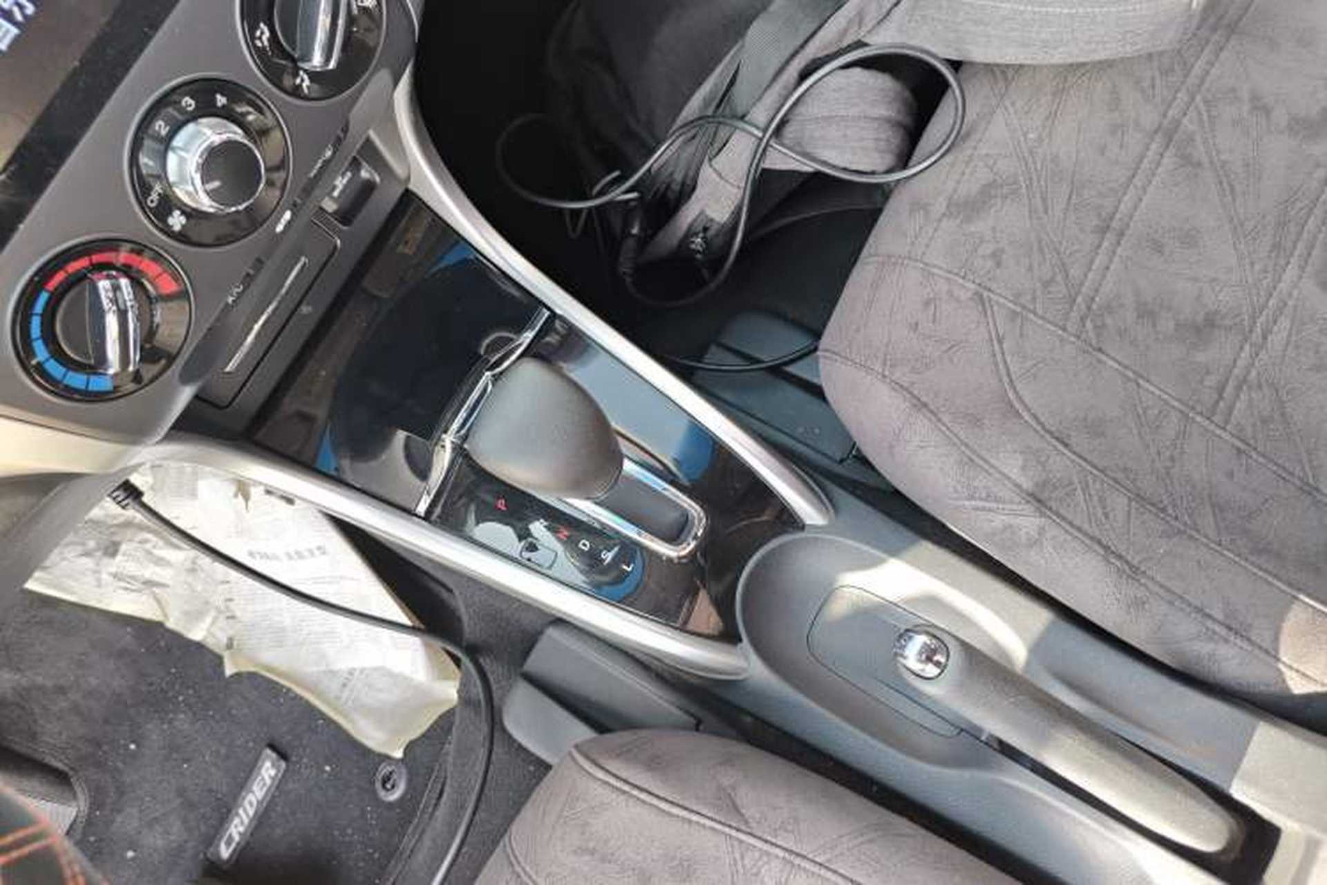 Used Honda Crider 2017 1.8L CVT Comfort Special Edition Gear Lever