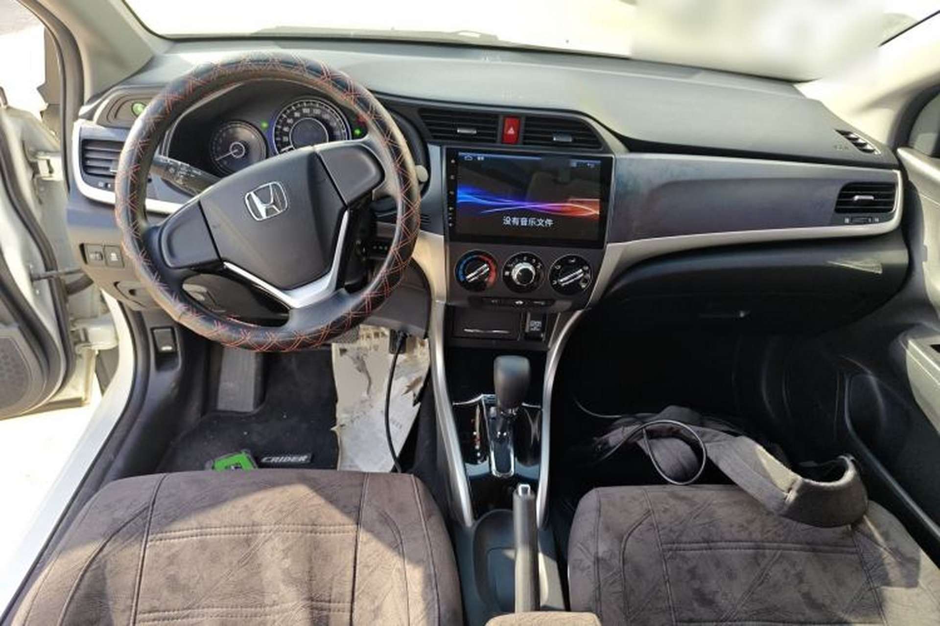 Used Honda Crider 2017 1.8L CVT Comfort Special Edition Interior 2