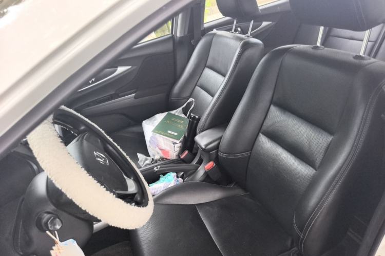 Used Honda Crider 2017 1.8L CVT Comfort Special Edition Left Front Seat