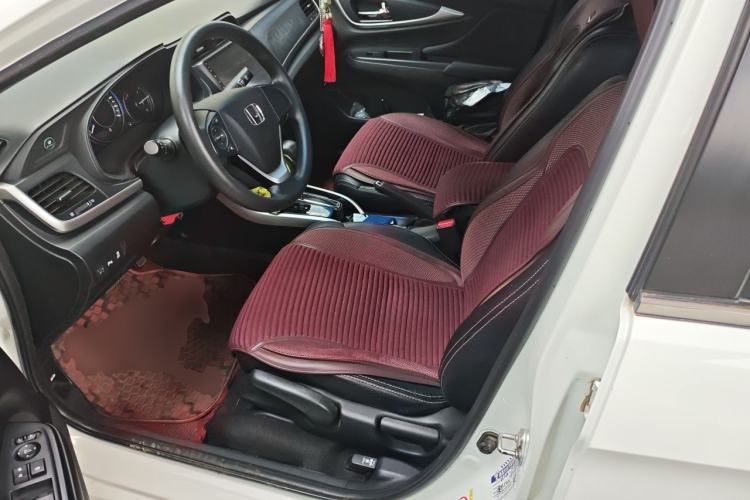 Used Honda Crider 2017 1.8L CVT Comfort Special Edition Left Front Seat