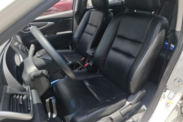 Used Honda Crider 2017 1.8L CVT Luxury Special Edition Left Front Seat