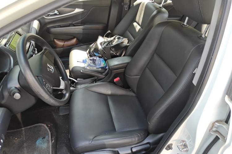 Used Honda Crider 2017 1.8L CVT Luxury Special Edition Left Front Seat
