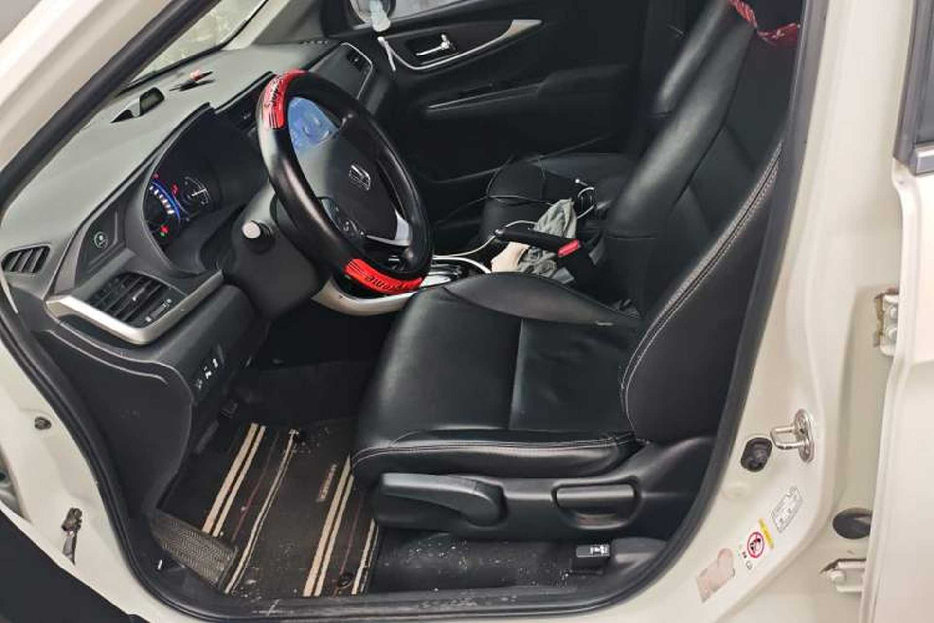 Used Honda Crider 2017 1.8L CVT Luxury Special Edition Left Front Seat