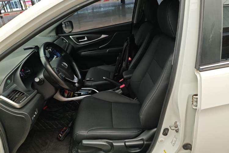 Used Honda Crider 2017 1.8L CVT Luxury Special Edition Left Front Seat