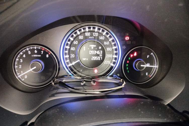 Used Honda Crider 2017 1.8L CVT Luxury Special Edition Odometer Close Up