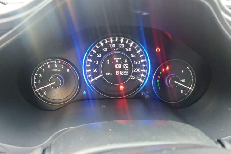 Used Honda Crider 2017 1.8L CVT Luxury Special Edition Odometer Close Up