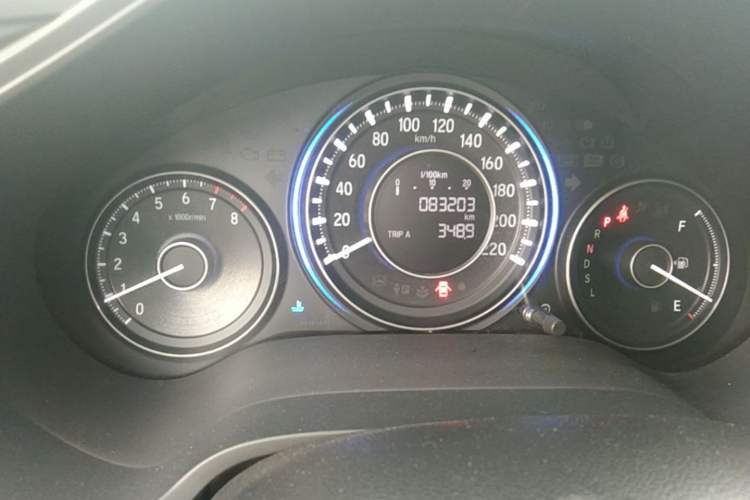 Used Honda Crider 2017 1.8L CVT Comfort Special Edition Odometer Close Up