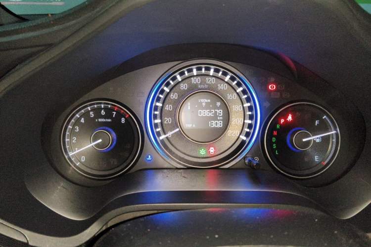 Used Honda Crider 2017 1.8L CVT Comfort Special Edition Odometer Close Up