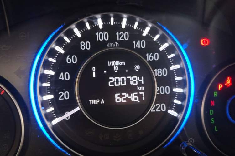 Used Honda Crider 2017 1.8L CVT Comfort Special Edition Odometer Close Up