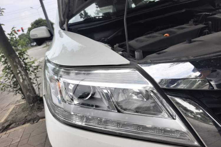 Used Honda Crider 2017 1.8L CVT Comfort Special Edition Right Front Headlight