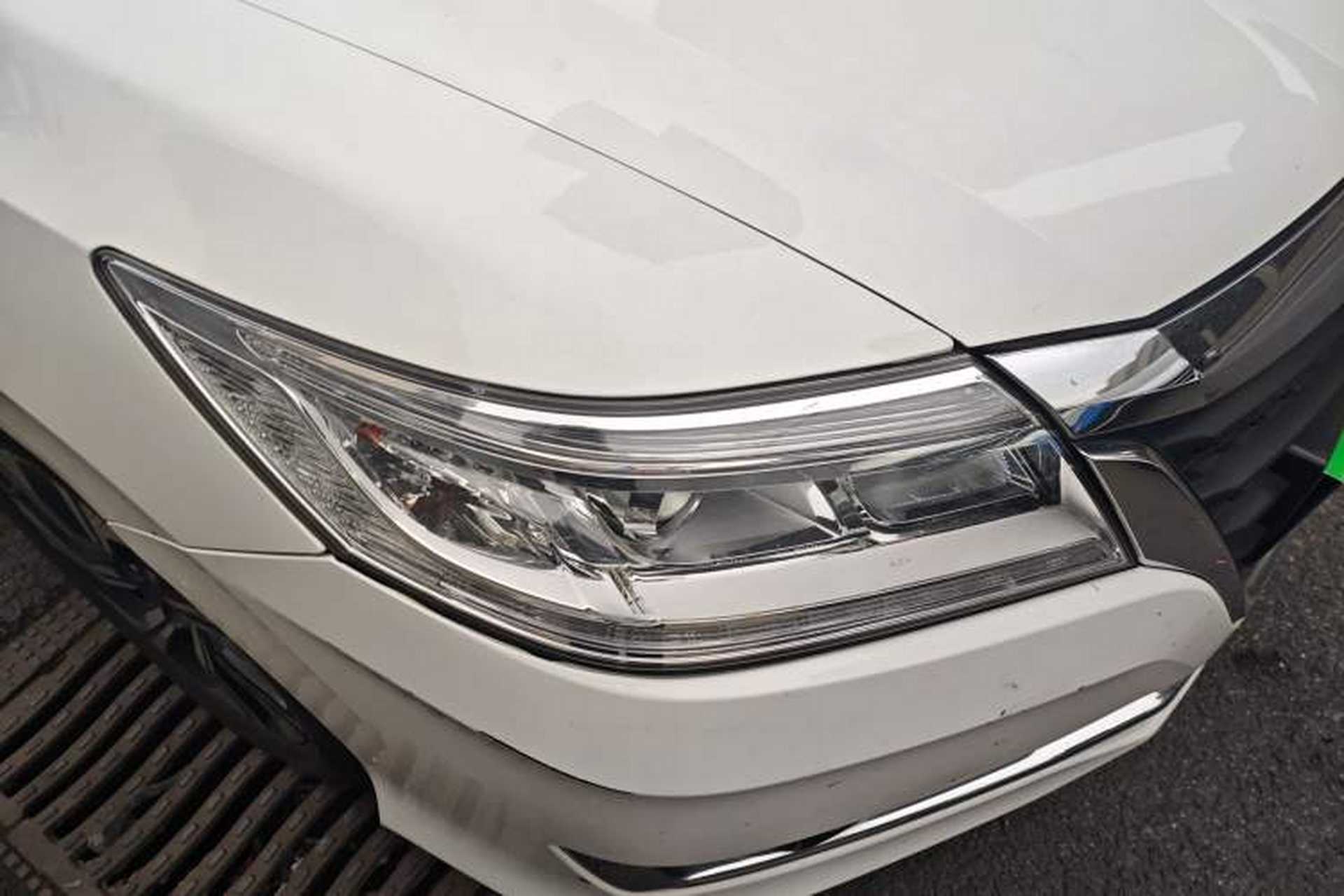 Used Honda Crider 2017 1.8L CVT Luxury Special Edition Right Front Headlight