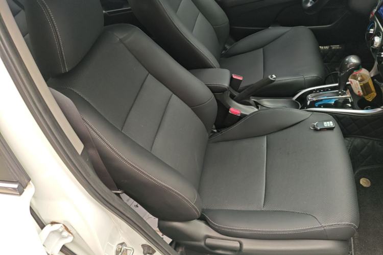 Used Honda Crider 2017 1.8L CVT Luxury Special Edition Right Front Seat