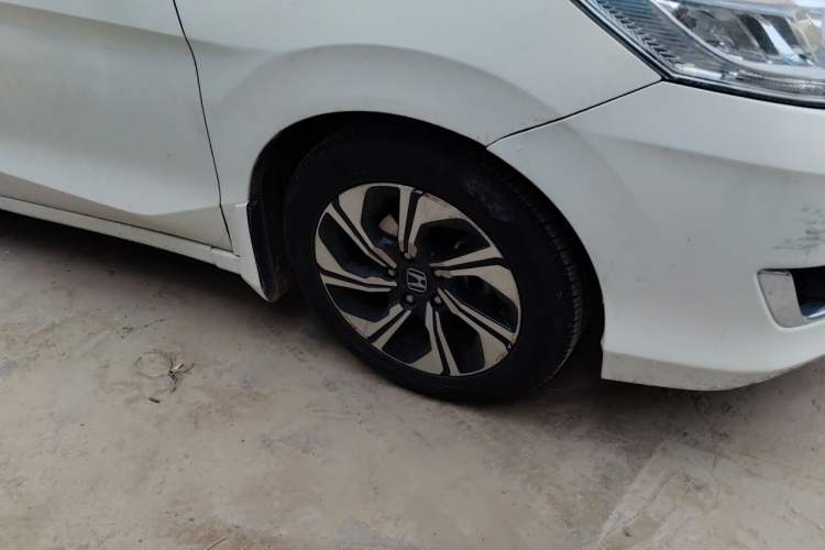 Used Honda Crider 2017 1.8L CVT Comfort Special Edition Right Front Wheel Hub