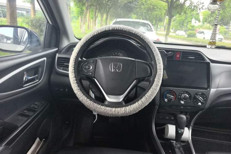 Used Honda Crider 2017 1.8L CVT Comfort Special Edition Steering Wheel