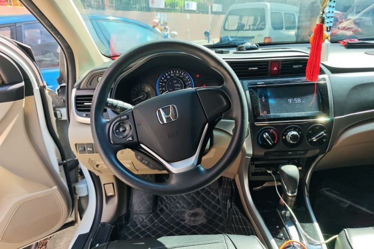 Used Honda Crider 2017 1.8L CVT Luxury Special Edition Steering Wheel
