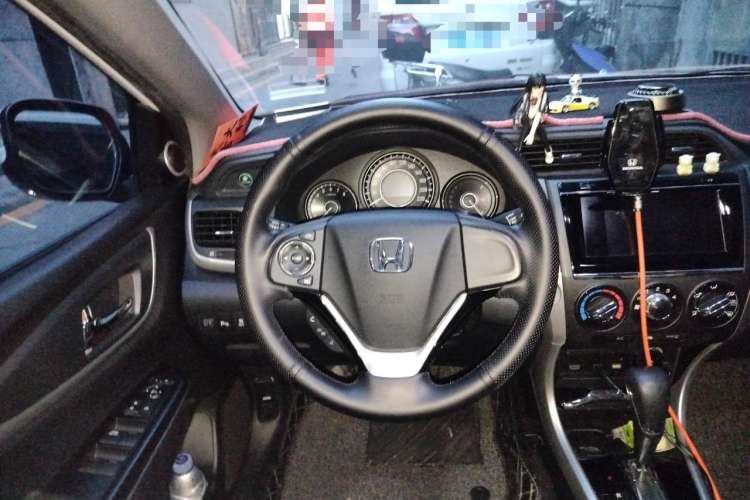Used Honda Crider 2017 1.8L CVT Luxury Special Edition Steering Wheel