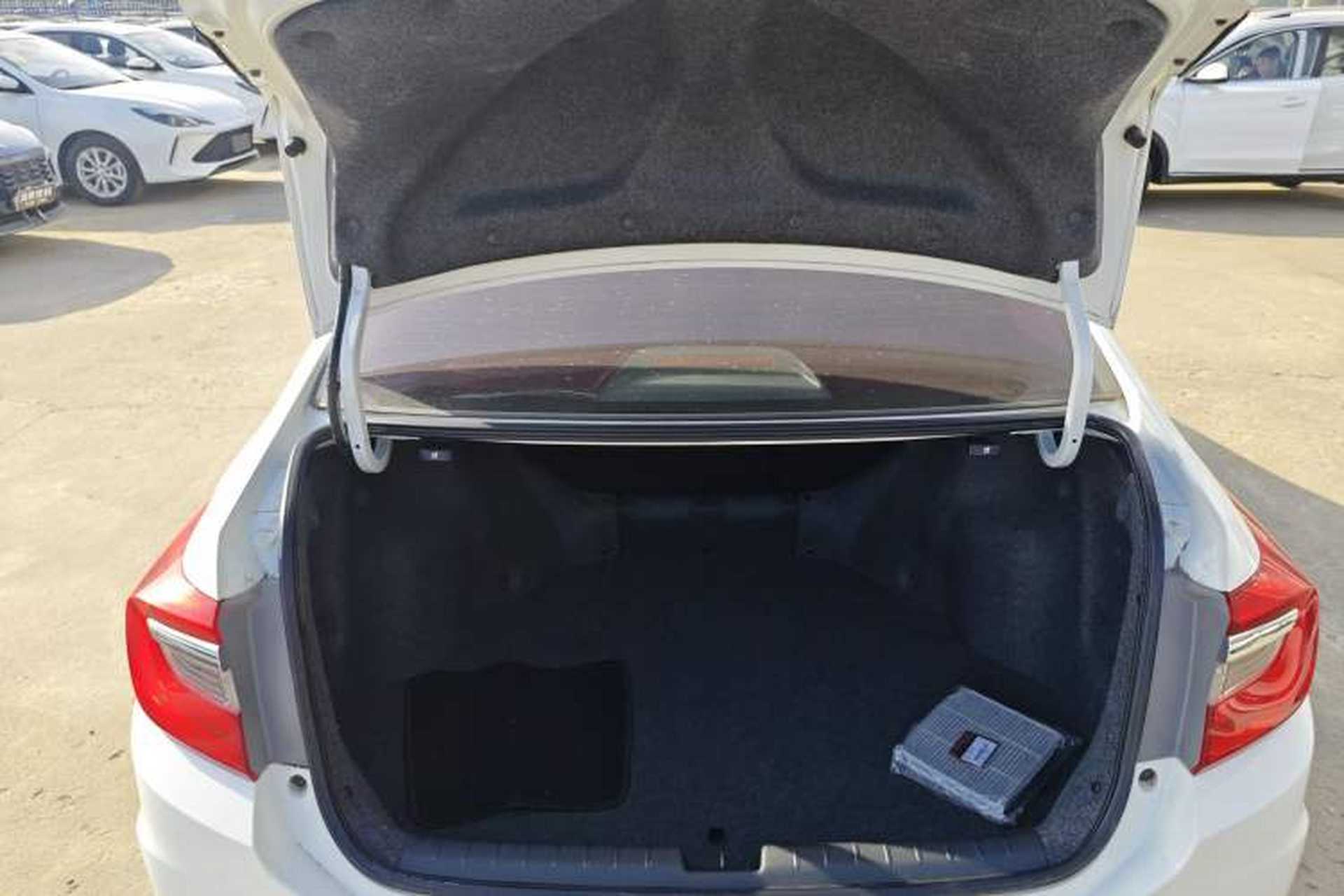 Used Honda Crider 2017 1.8L CVT Comfort Special Edition Trunk