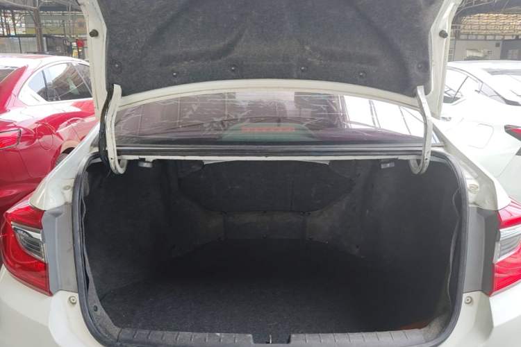 Used Honda Crider 2017 1.8L CVT Comfort Special Edition Trunk