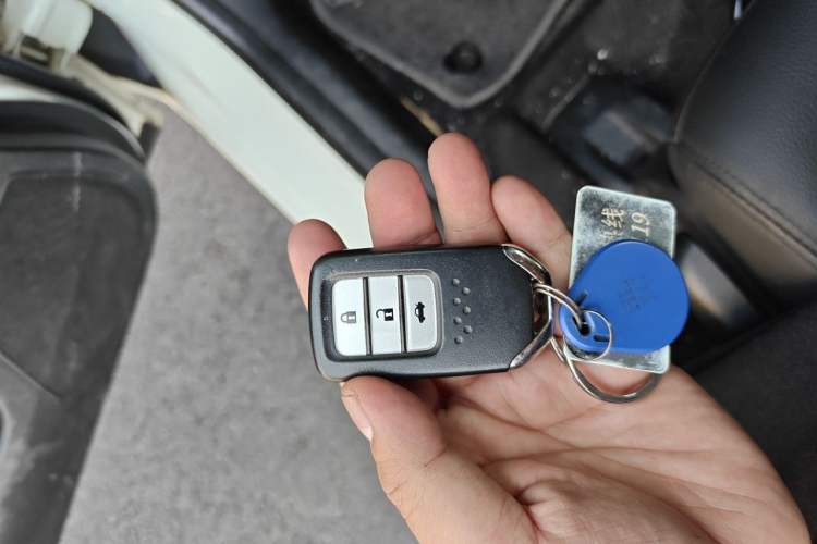 Used Honda Crider 2017 1.8L CVT Luxury Special Edition Vehicle Key