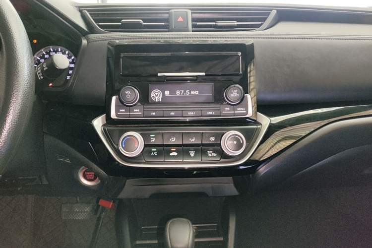 Used Honda Crider 2019 180 Turbo CVT Luxury Edition China VI Emission Standard Audio And AC Panel