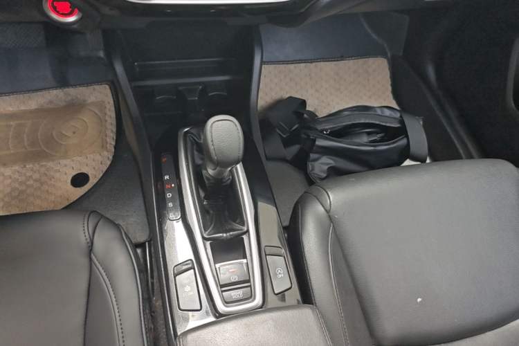 Used Honda Crider 2019 180 Turbo CVT Luxury Edition China VI Emission Standard Gear Lever