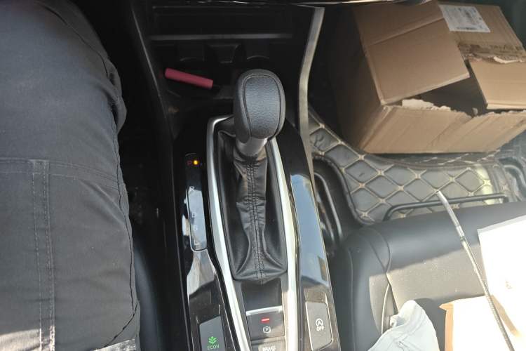 Used Honda Crider 2019 180 Turbo CVT Luxury Edition China VI Emission Standard Gear Lever