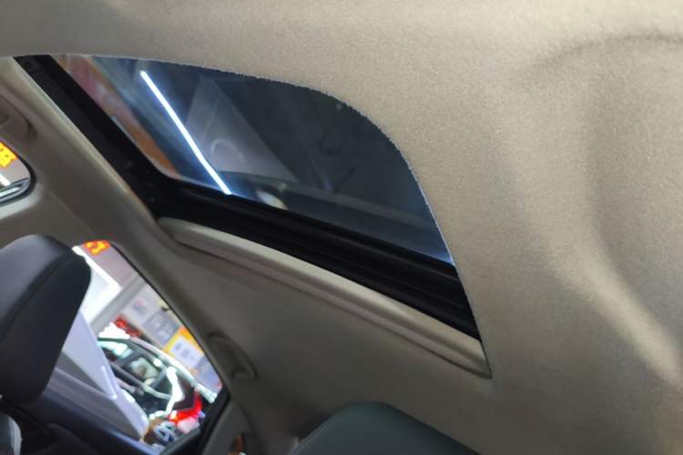 Used Honda Crider 2019 180 Turbo CVT Luxury Edition China VI Emission Standard Headliner