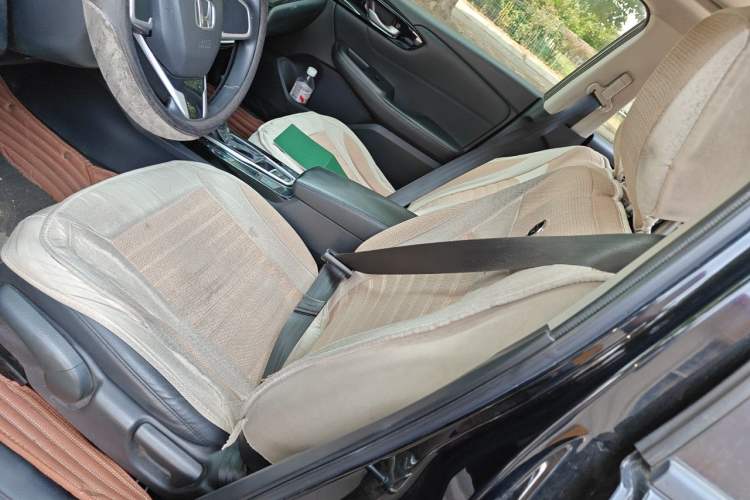 Used Honda Crider 2019 180 Turbo CVT Luxury Edition China V Left Front Seat