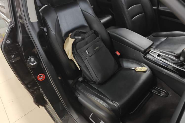 Used Honda Crider 2019 180 Turbo CVT Comfort Edition China V Right Front Seat