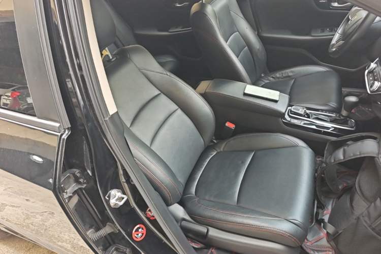 Used Honda Crider 2019 180 Turbo CVT Comfort Edition China V Right Front Seat