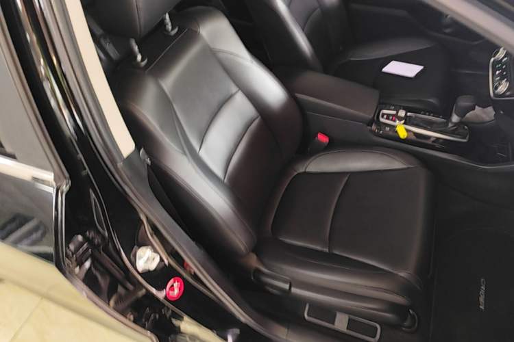 Used Honda Crider 2019 180 Turbo CVT Luxury Edition China V Right Front Seat