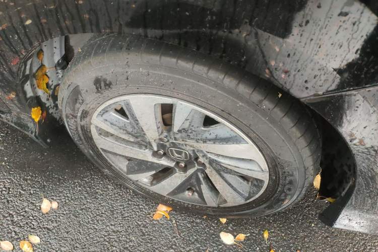 Used Honda Crider 2019 180 Turbo CVT Leading Edition China V Right Front Wheel Hub