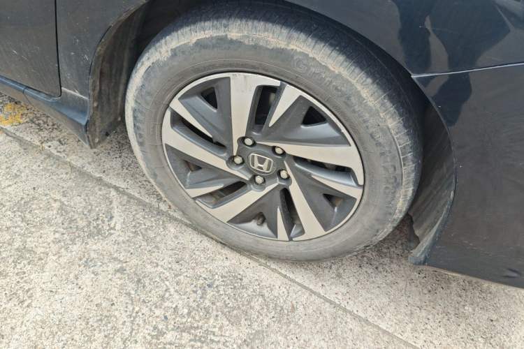 Used Honda Crider 2019 180 Turbo CVT Comfort Edition China V Right Front Wheel Hub