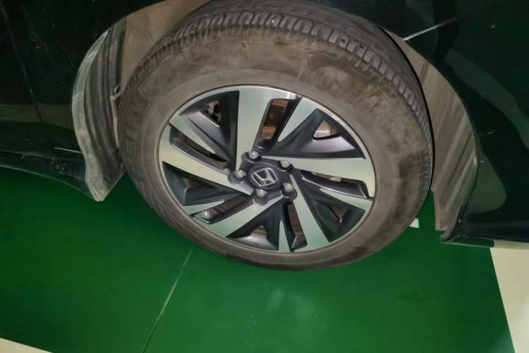 Used Honda Crider 2019 180 Turbo CVT Luxury Edition China V Right Front Wheel Hub