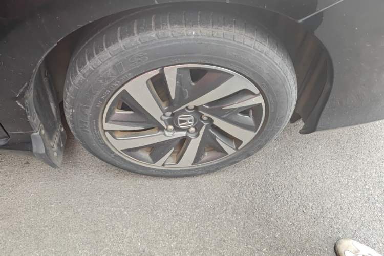 Used Honda Crider 2019 180 Turbo CVT Luxury Edition China V Right Front Wheel Hub